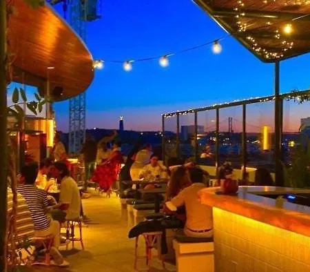 Διαμέρισμα Modern I Roof View *