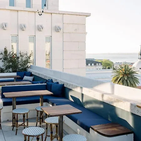 Modern I Roof View *