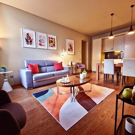 Modern I Roof View Apartment